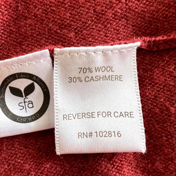 GARNET HILL Oversized Turtleneck Cashmere/Wool Blend Sweater in Goji Berry - S - Picture 8 of 12